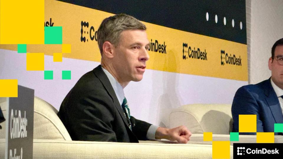 U.S. Banking Regulator Warns Wall Street on ‘Debanking,’ Claims Practices ‘Unlawful’ U.S. Banking Regulator Warns Wall Street on 'Debanking,' Claims Practices 'Unlawful'